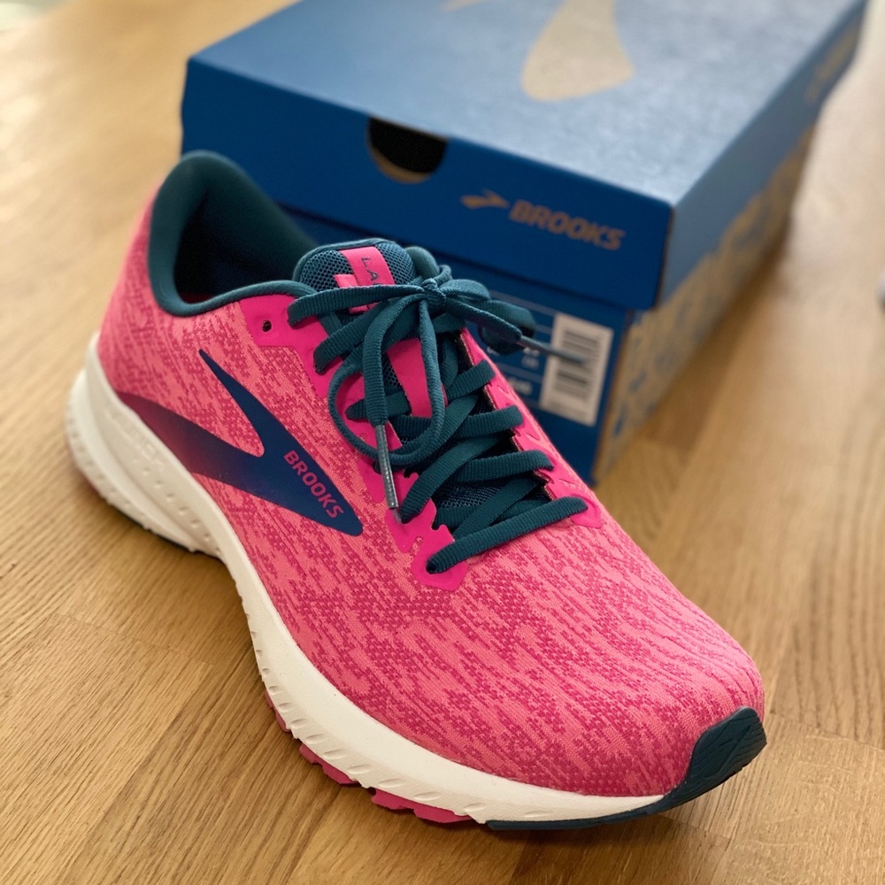 Brooks running shoes woman’s